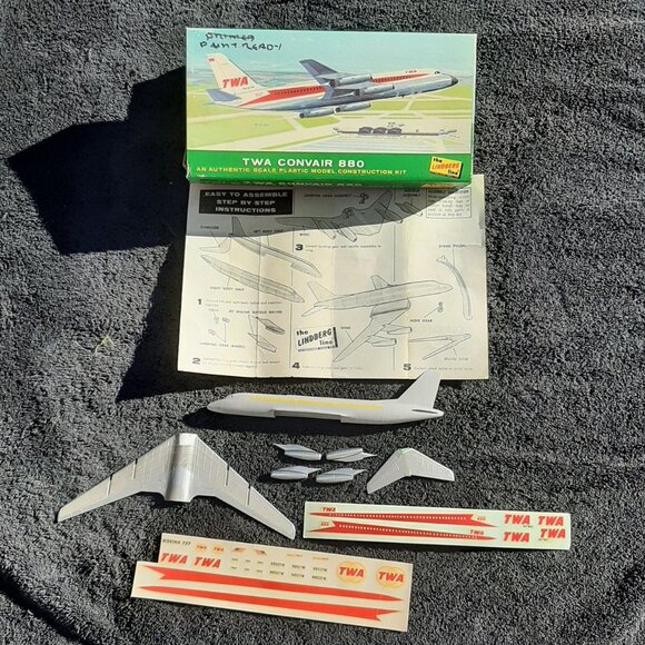 Lindberg 1:189 TWA Convair 880 Vintage 1966 Model Airplane Kit 409-75 - Picture 2 of 9